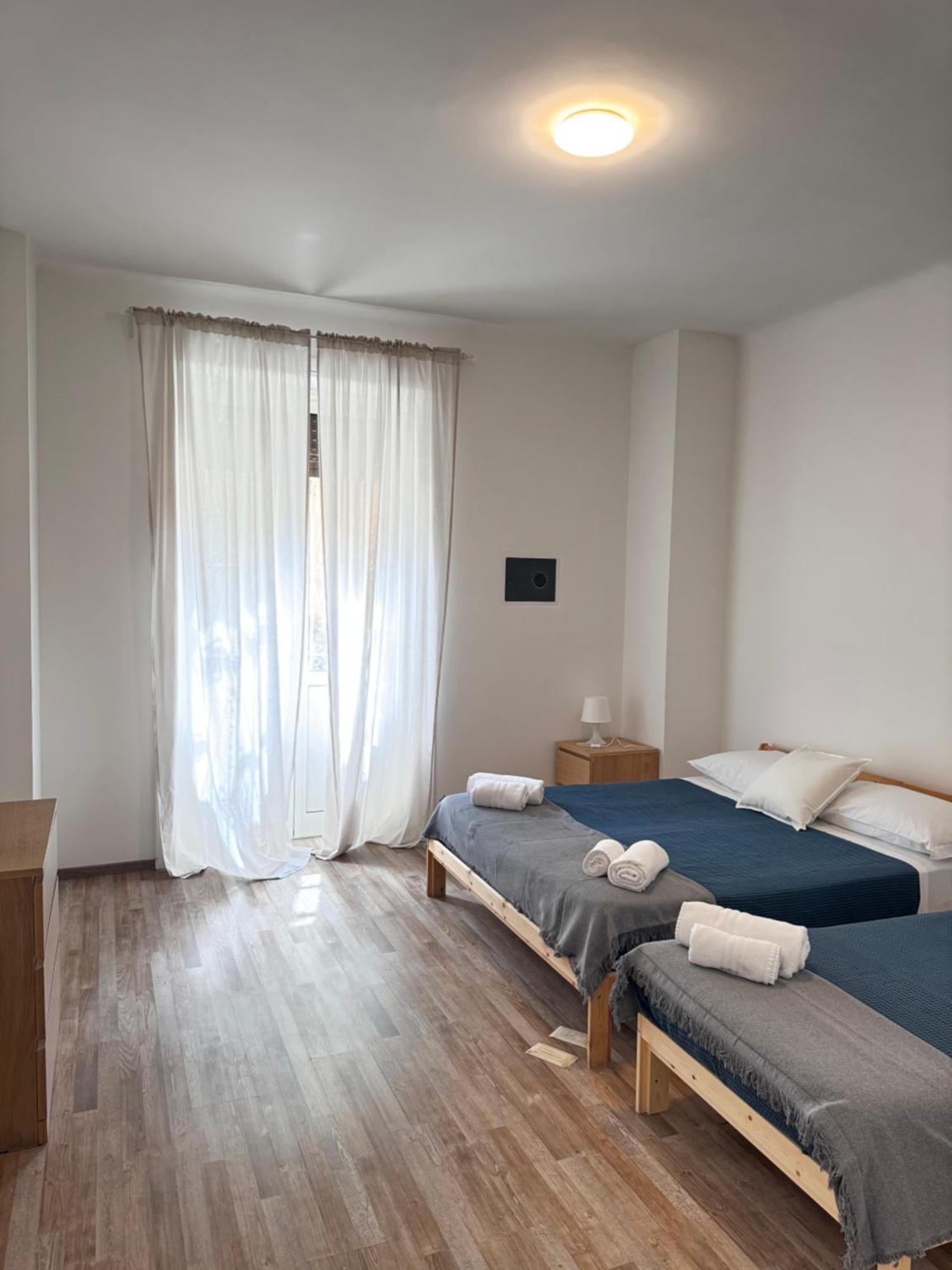 Apartment King Home! Rom